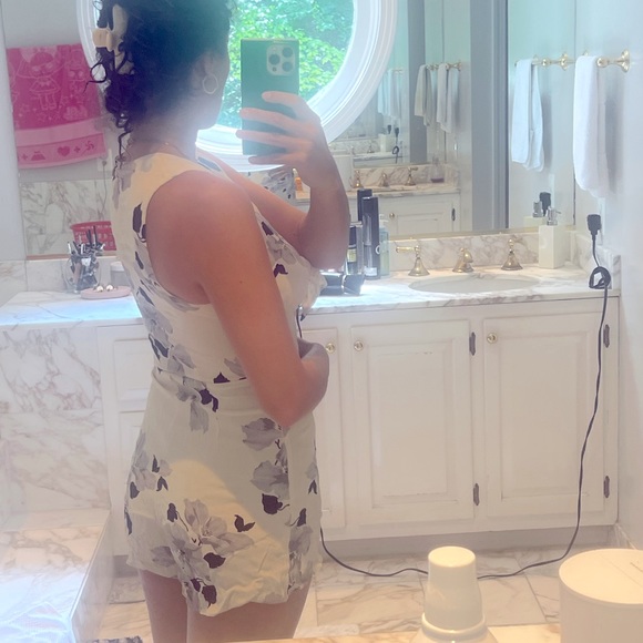 Mini play suit by Privacy please from revolve clothing - Picture 2 of 2